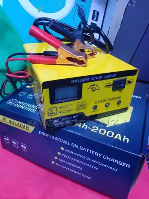 Car Battery Charger.Intelligent Battery Charger.