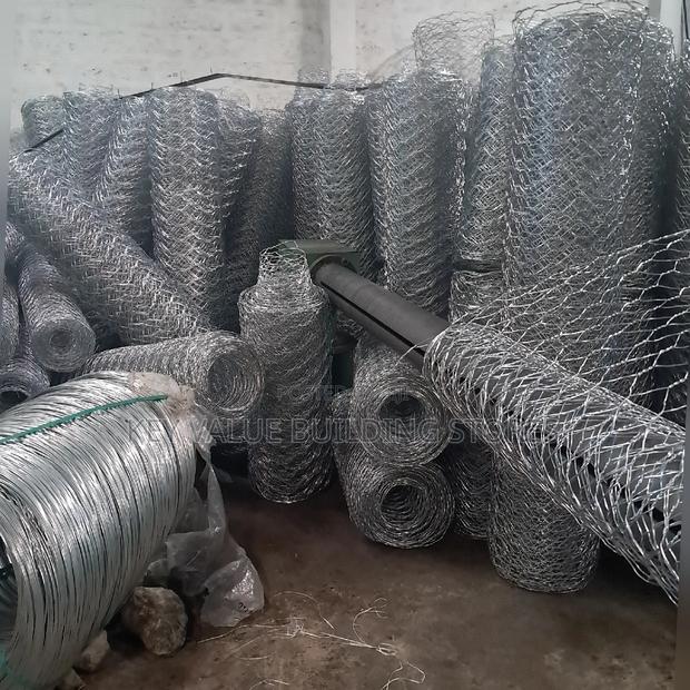 Triple Twist Chainlink Fencing 14g
