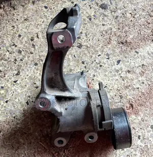 Nissan Note March Tensioner