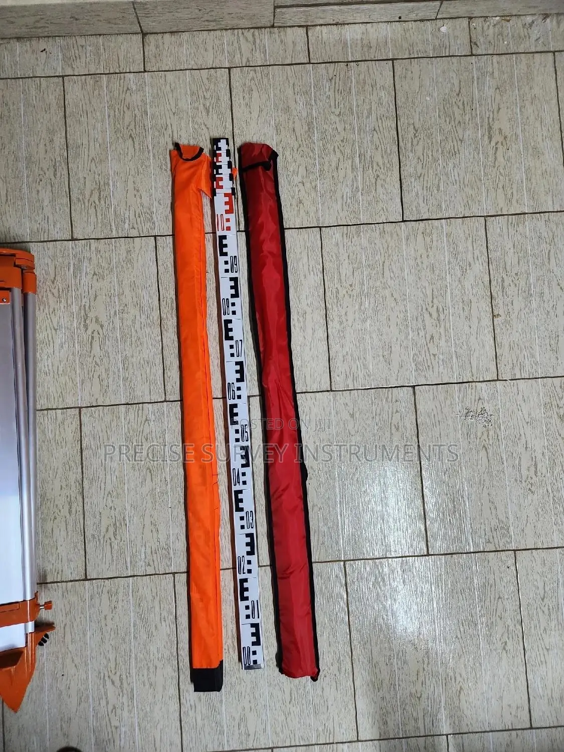 5m 5 Section Aluminum Levelling Staff.