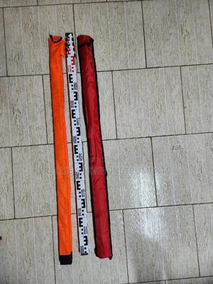 E Reading 5M Levelling Staff - thumbnail 2