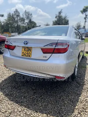 Toyota Camry 2017 Silver