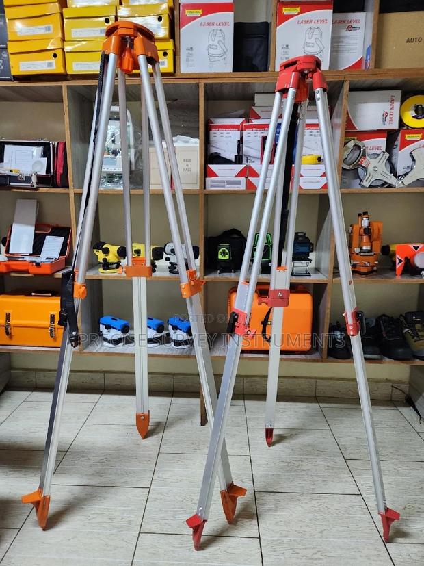 Surveying Tripd Stand (Universal Threads) - thumbnail 3