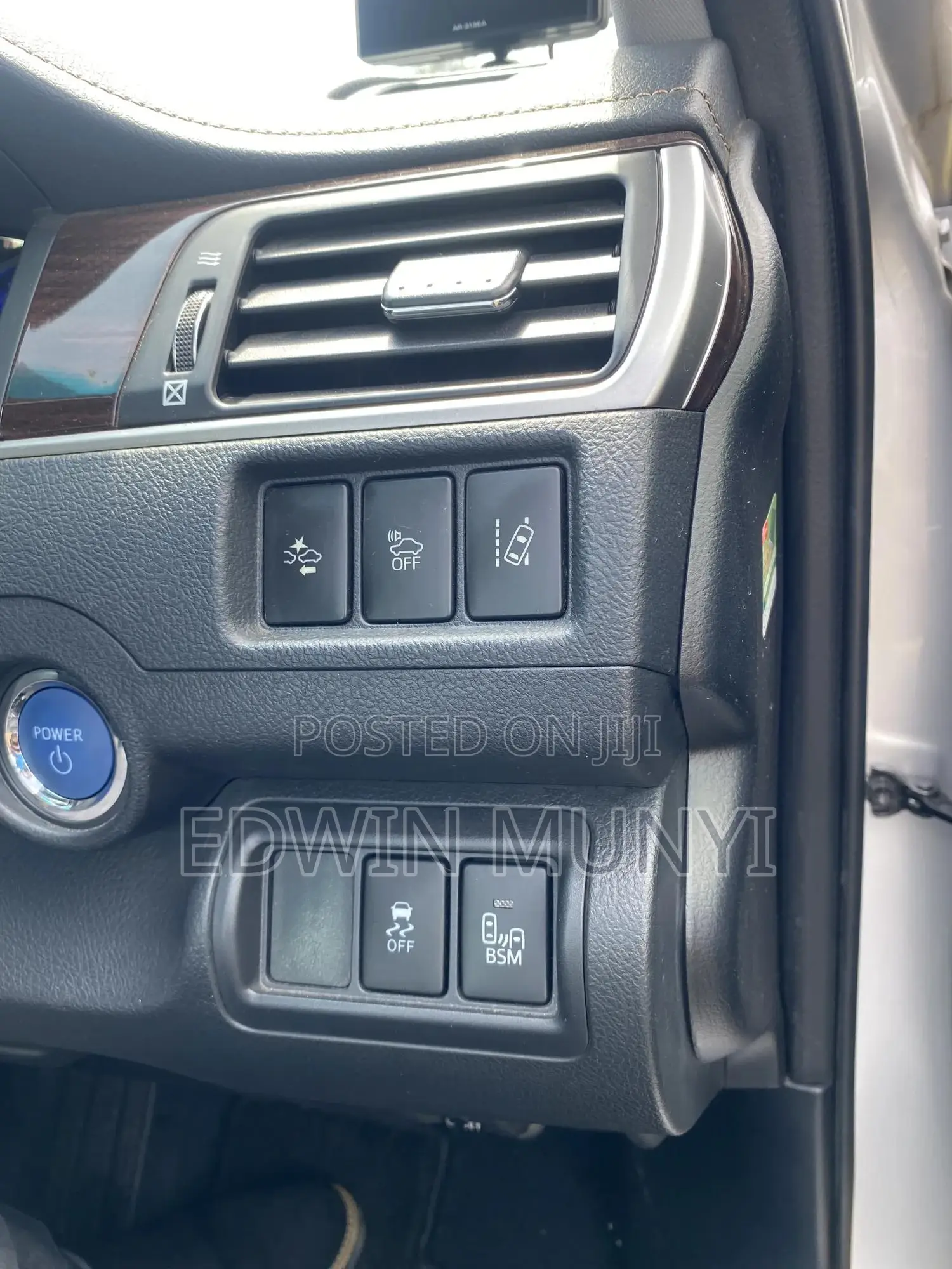Toyota Camry 2017 Silver