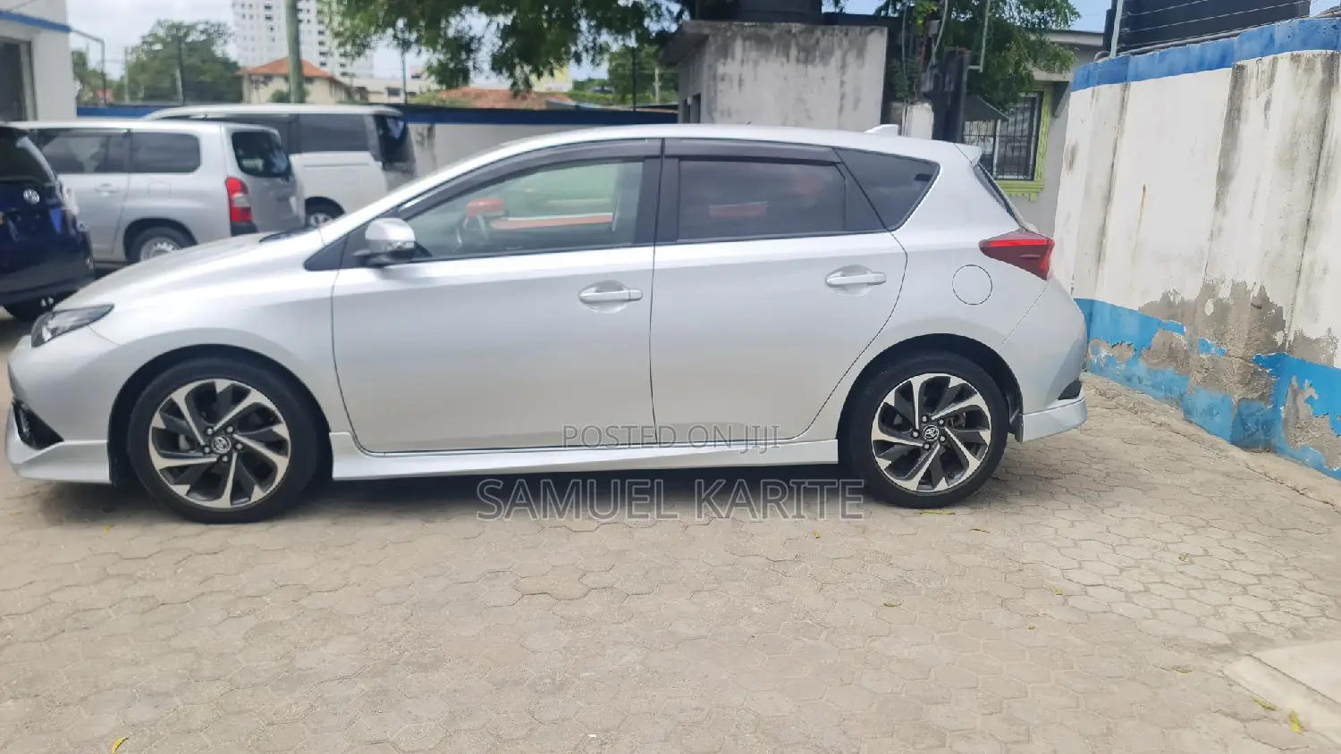 Toyota Auris 2017 Silver