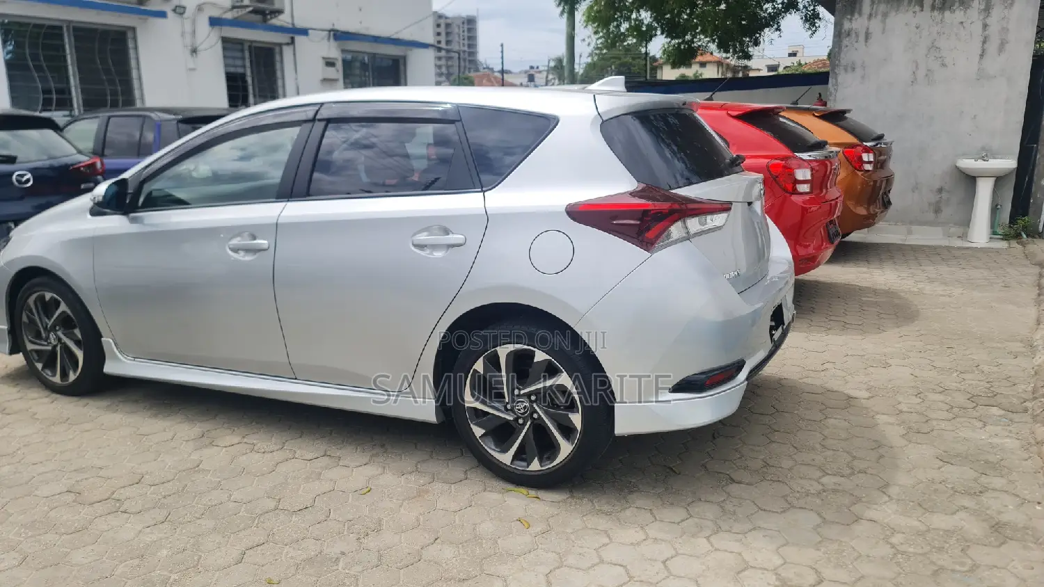 Toyota Auris 2017 Silver