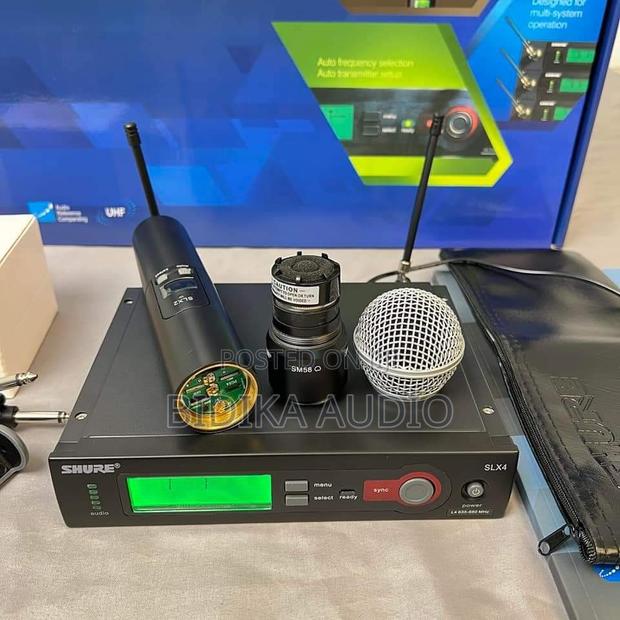 SLX Sm58 Wireless Microphone - thumbnail 3