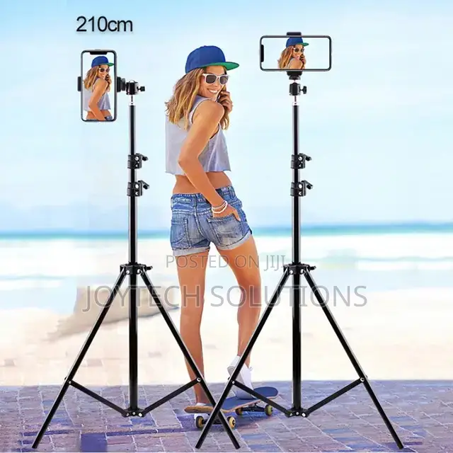 High Tripod Stand With 2.1 Meters High.