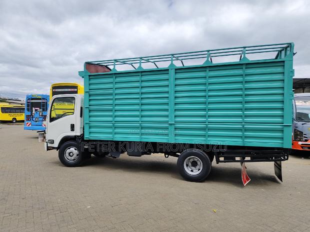 2024 Zero Mileage Isuzu NQR Truck - thumbnail 2