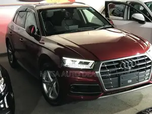Audi Q5 2018 Red