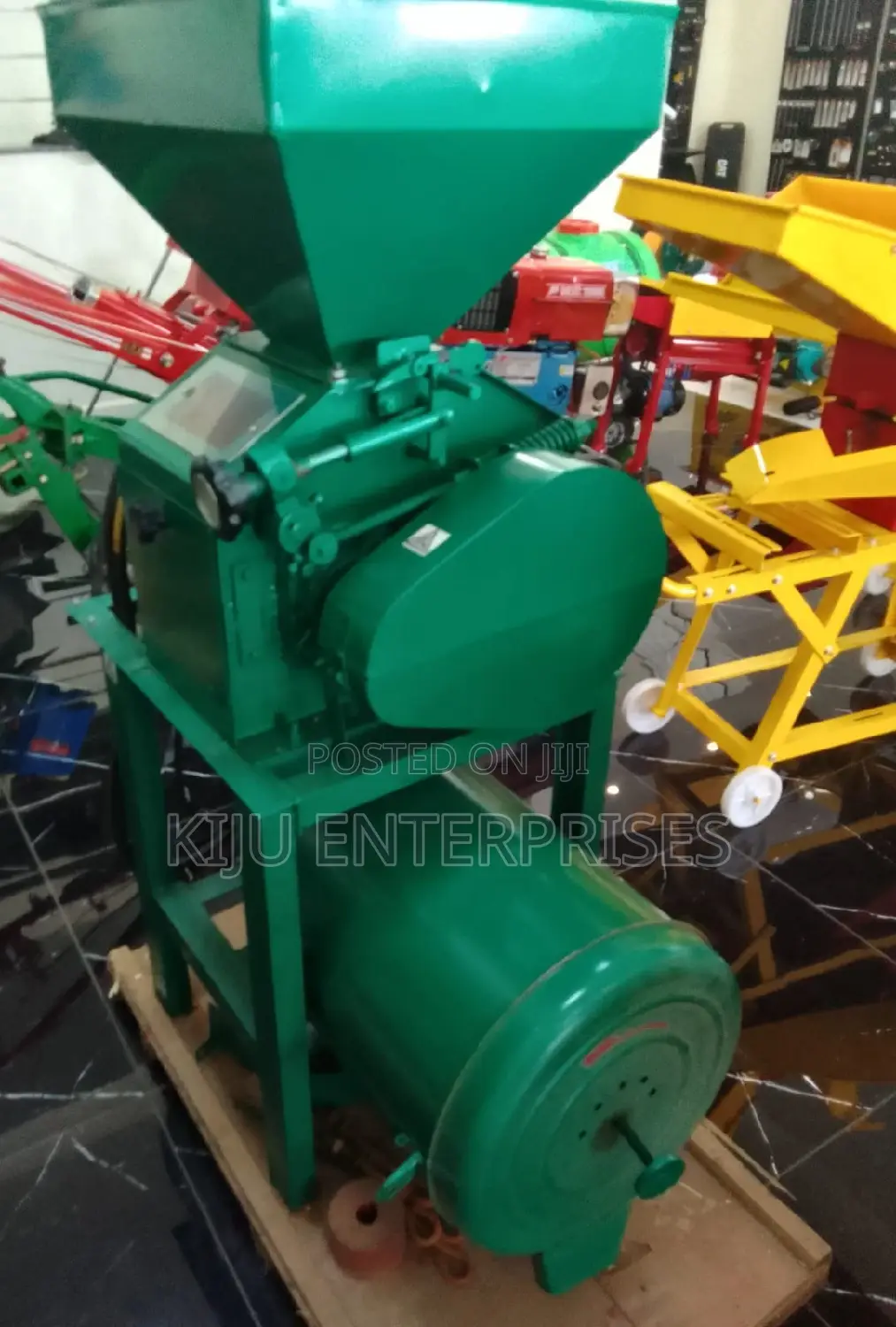 Roller Mill Available Now With the Crusher Machines
