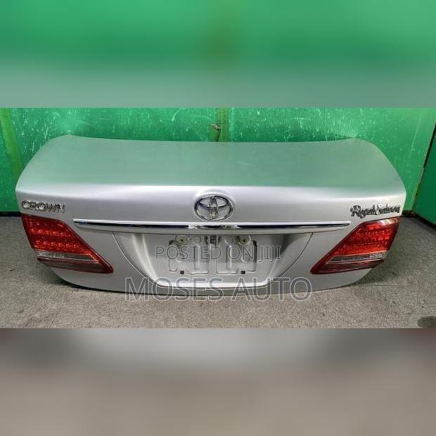 Crown 2008-2010 Boot - main view