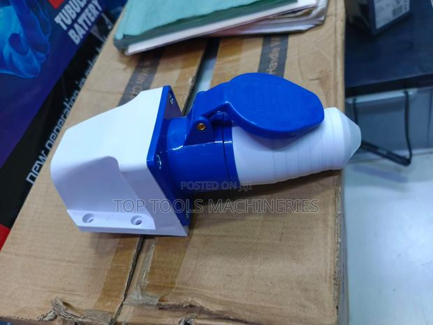 Industrial Socket - thumbnail 2