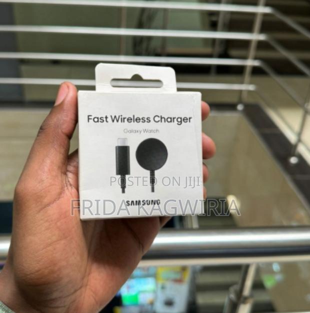 Samsung Galaxy Watch Fast Wireless Charger - thumbnail 2
