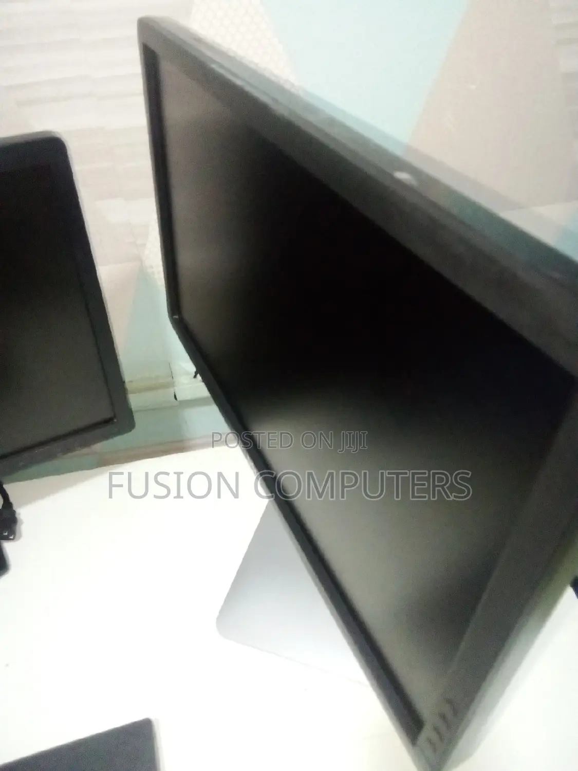 Dell TFT Monitors 20 Inches Stretch