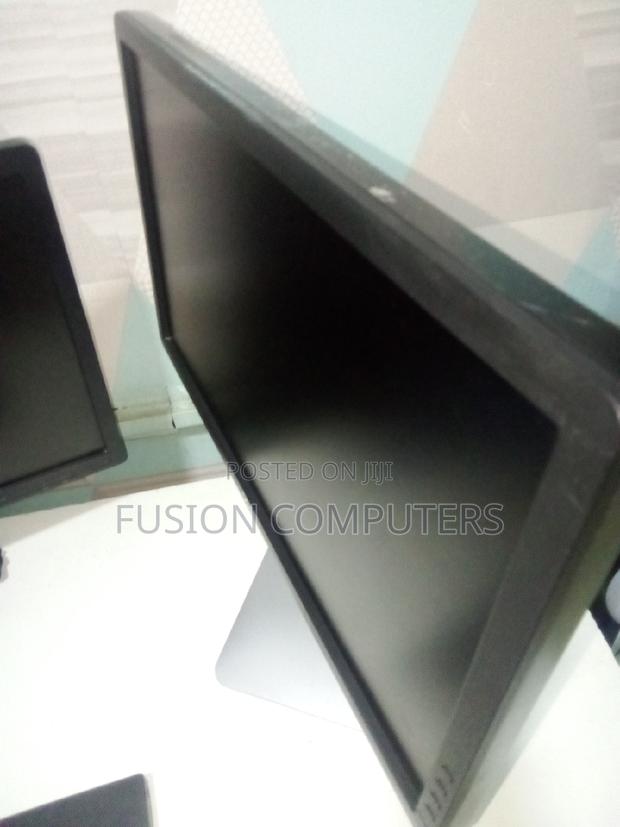 Dell TFT Monitors 20 Inches Stretch - thumbnail 4