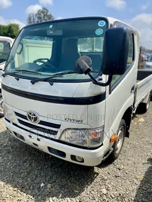 Toyota Dyna 2017 With Double Wheel