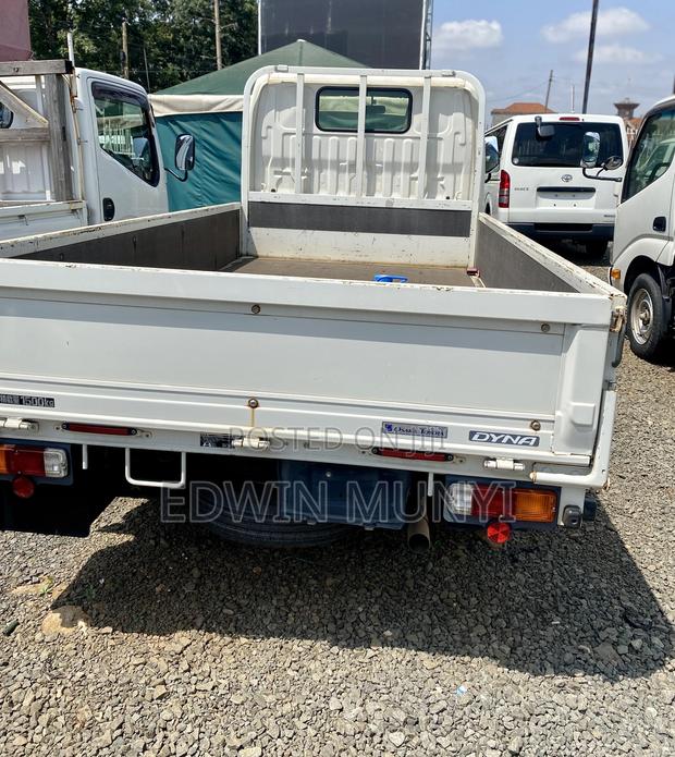 Toyota Dyna 2017 With Double Wheel - thumbnail 5