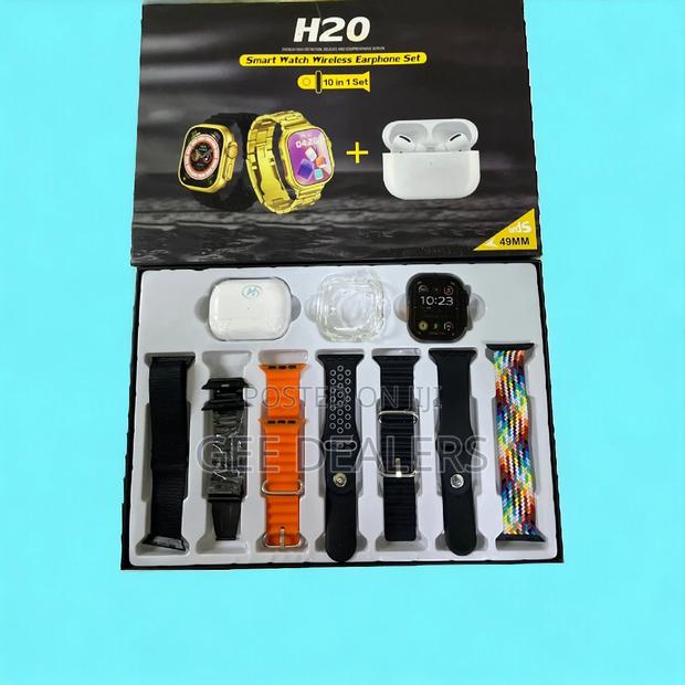 H20 Ultra Smart Watch With Earphone/Buds and Extra Straps - thumbnail 2