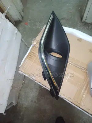 Mitsubishi Outlander 2014 Fog Light Cover Bumper