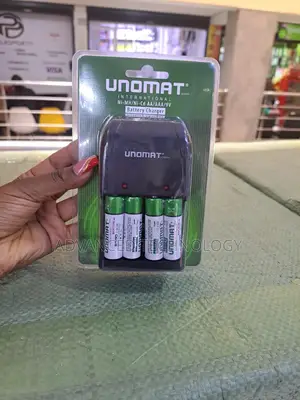 Unomat AA Rechargeable Batteries + Charger
