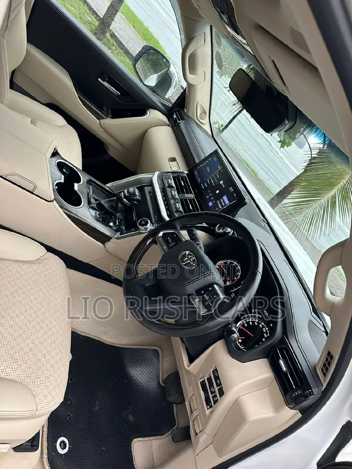 Toyota Land Cruiser 2024 White