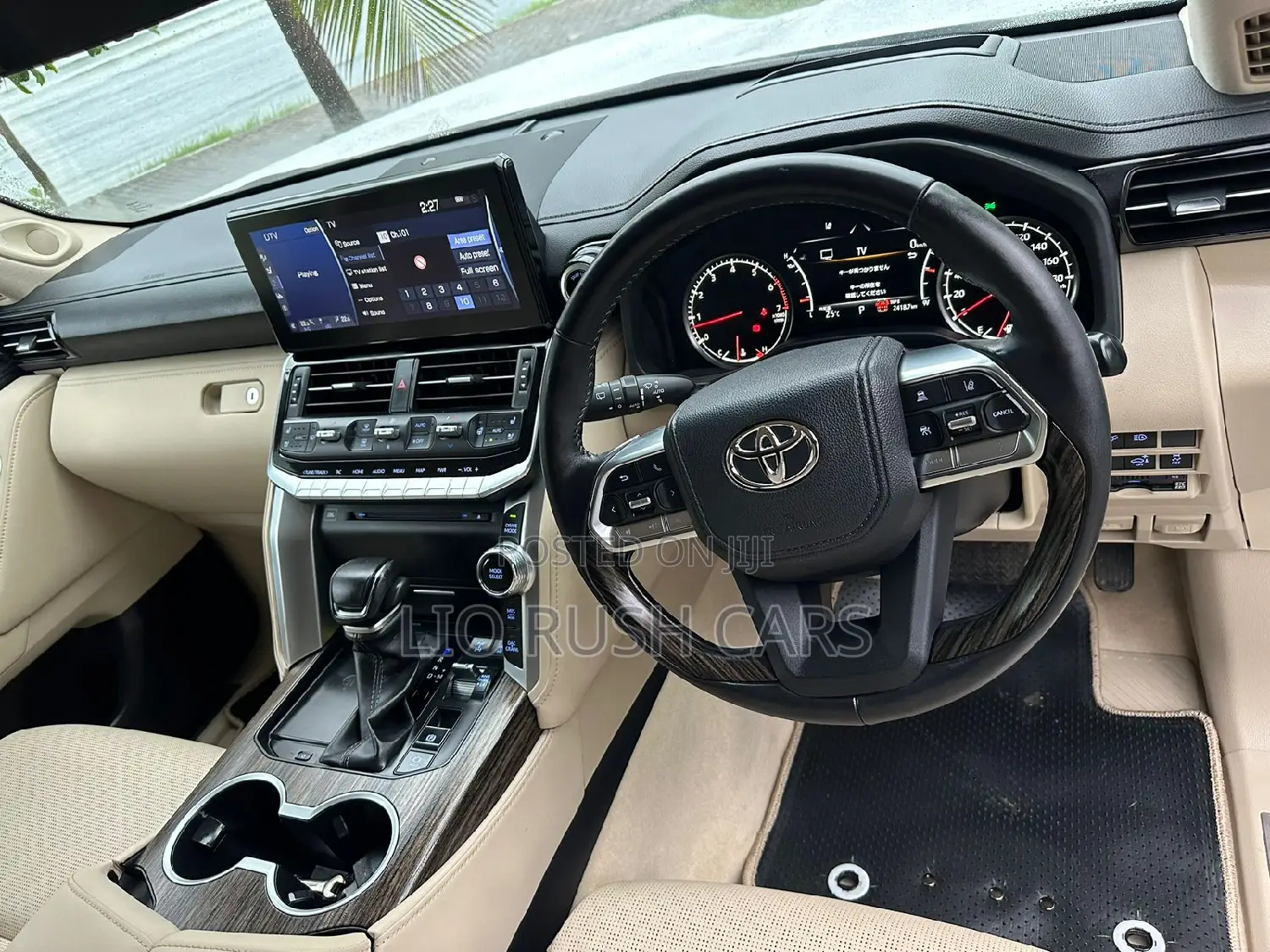 Toyota Land Cruiser 2024 White