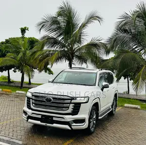 Toyota Land Cruiser 2024 White