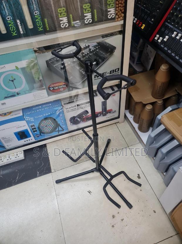 Double Guitar Stand - main view