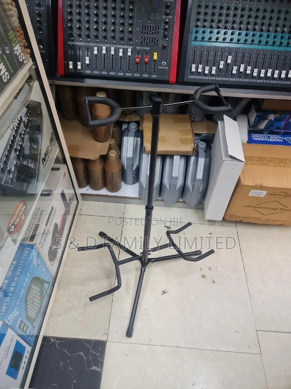 Double Guitar Stand