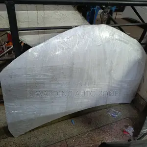 Fielder/Axio 161 Bonnet White in Colour.