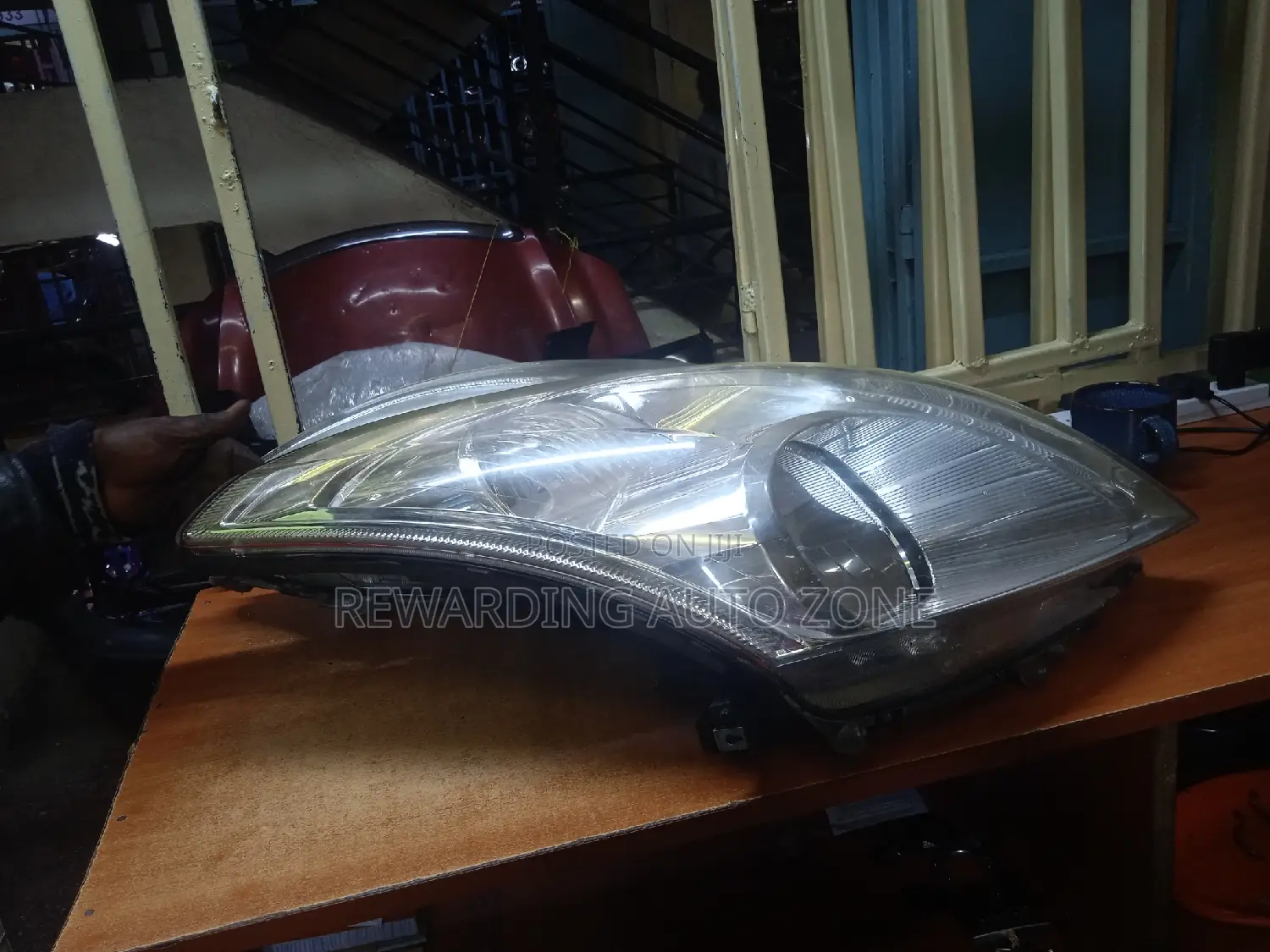 Swift 2013 Headlight Xenon