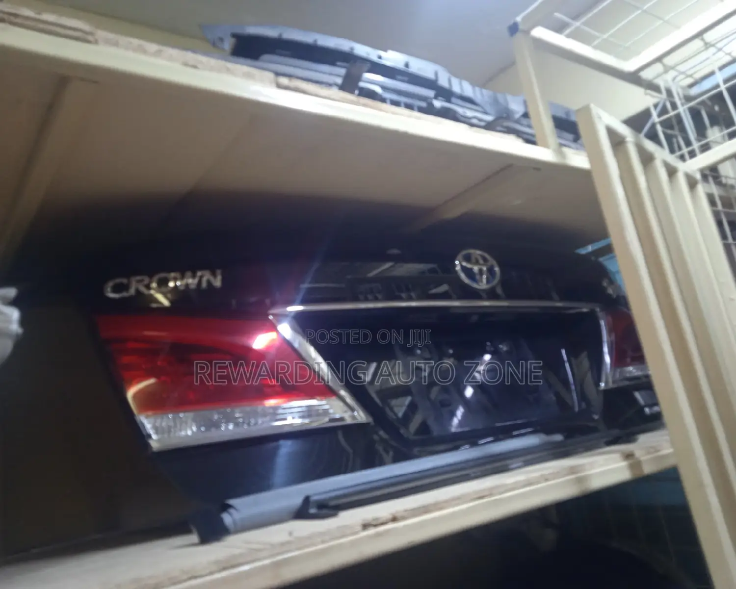 Crown Royal Saloon Boot 2015