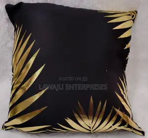 Black Gold Throw Case With Pillow