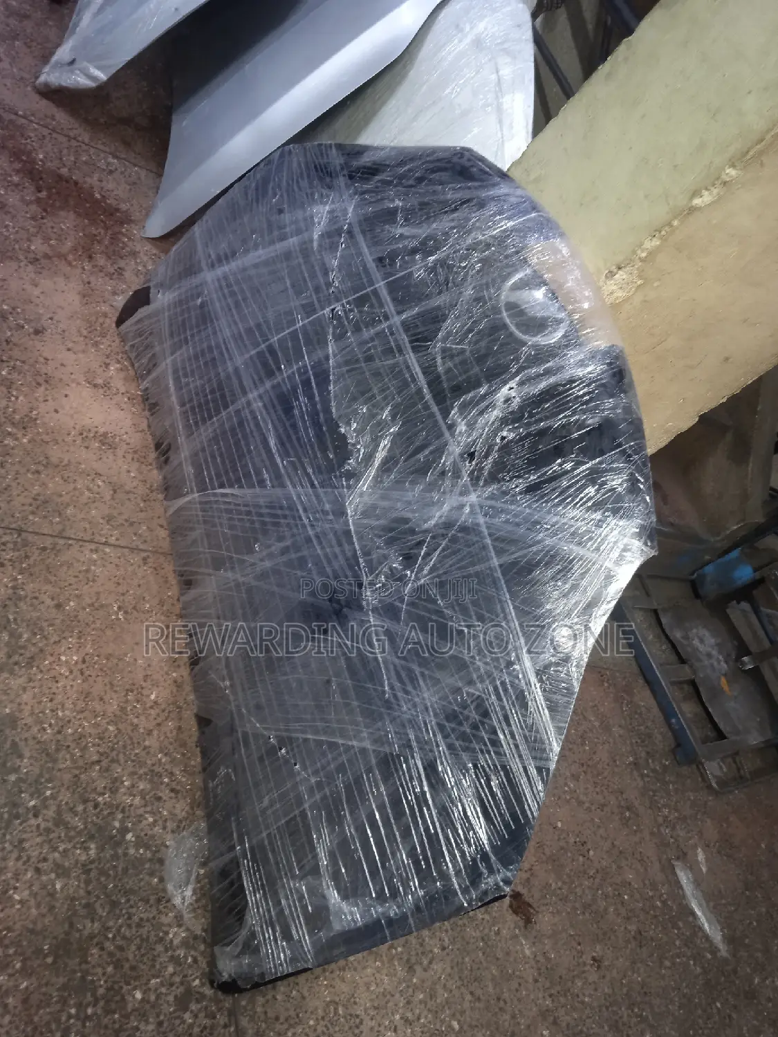 Wish 2015 Bonnet Black Shed