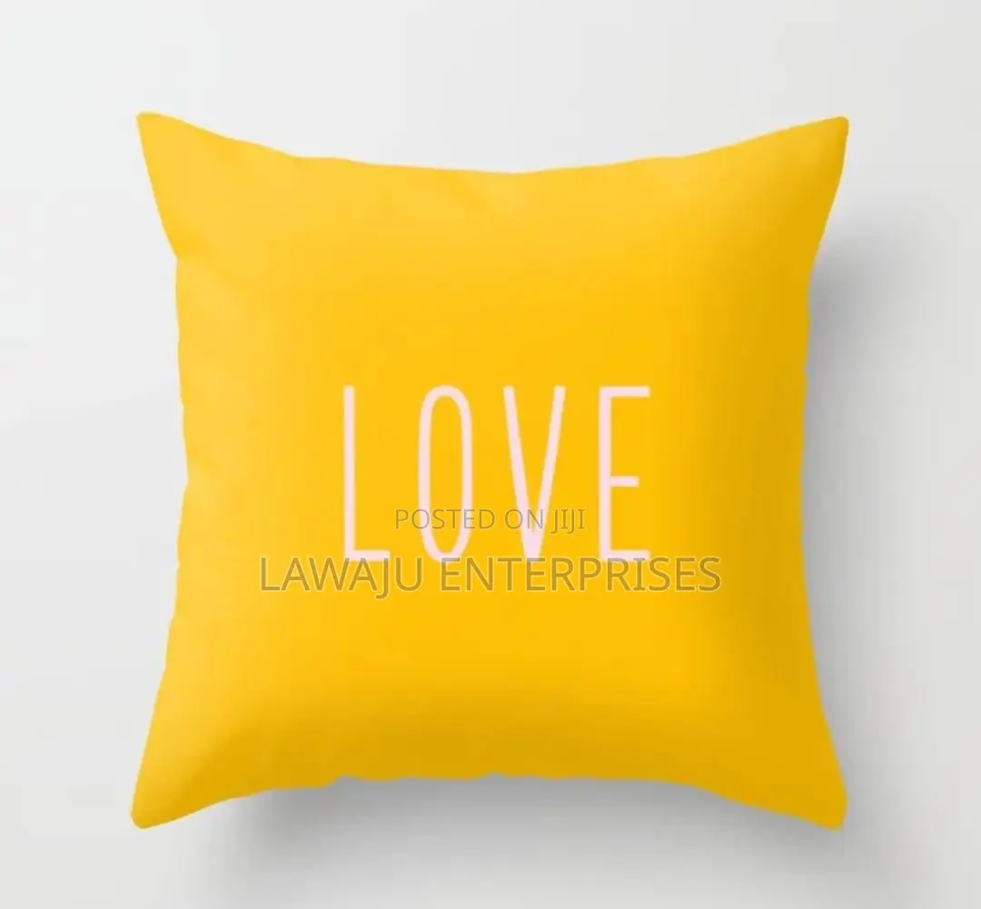 Fancy Throw Case With Pillow