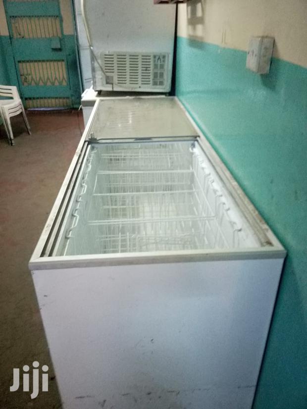680litres Deep Freezer - thumbnail 2