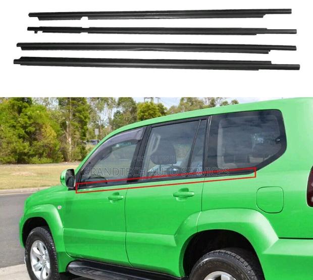 Prado 120 Weather Strips Moulding
