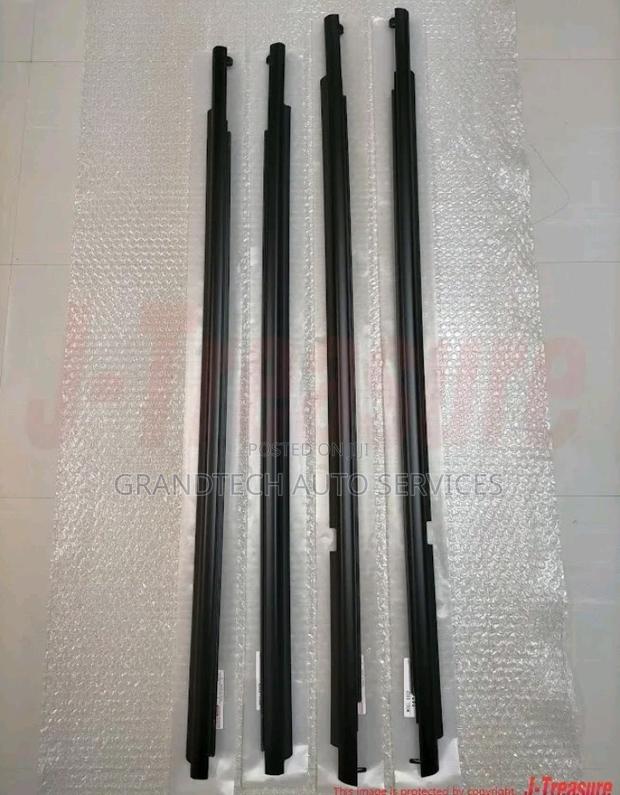 LC 200 Weather Strips Moulding - main view