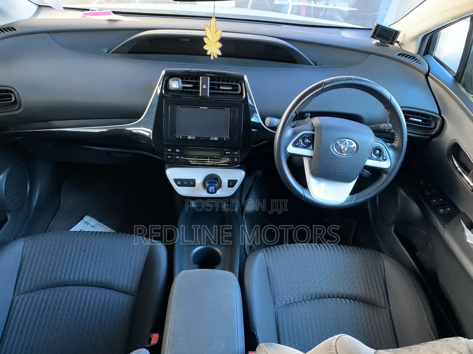 Toyota Prius Two Eco 2017 Silver