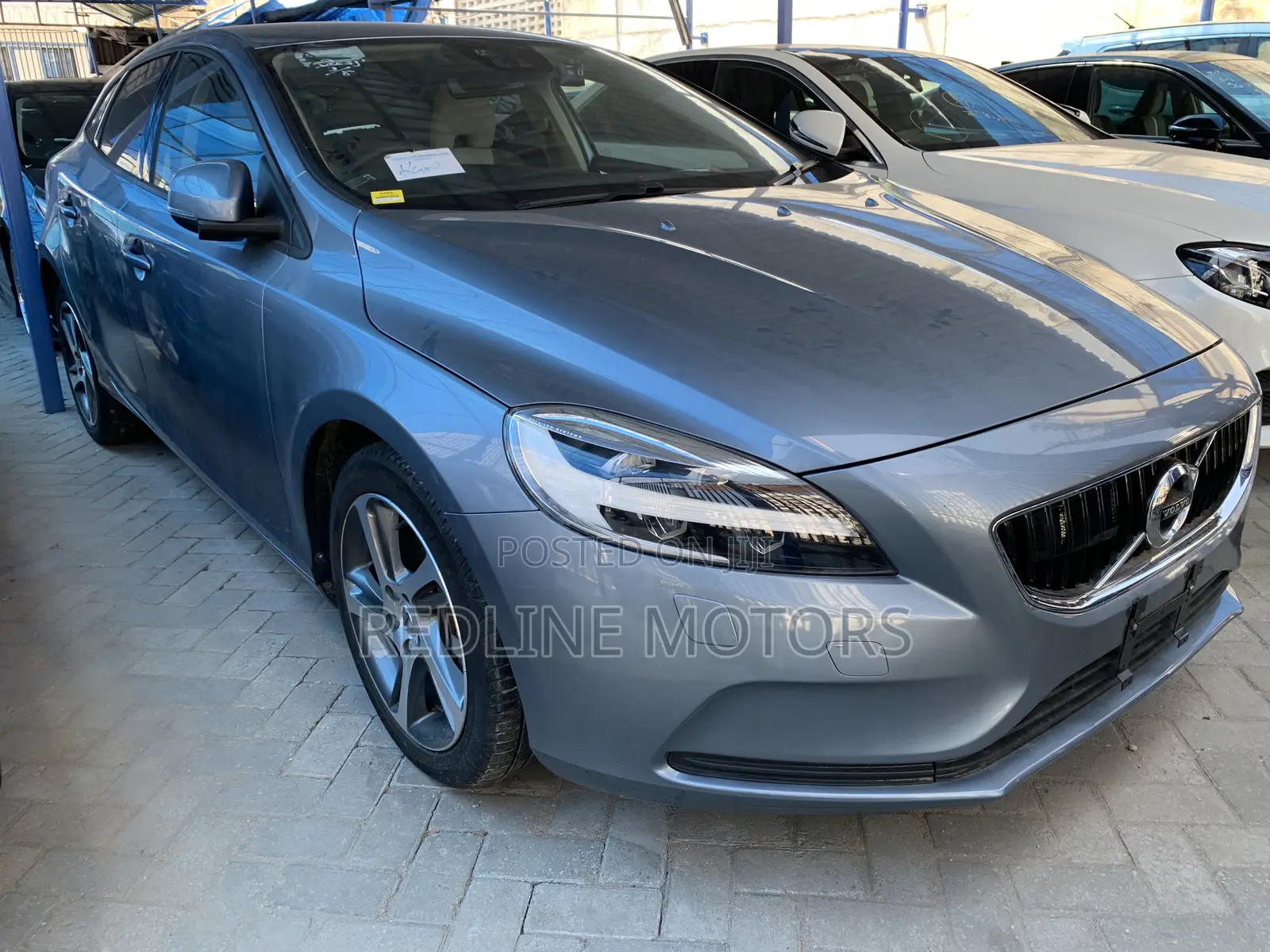 Volvo V40 2017 Blue
