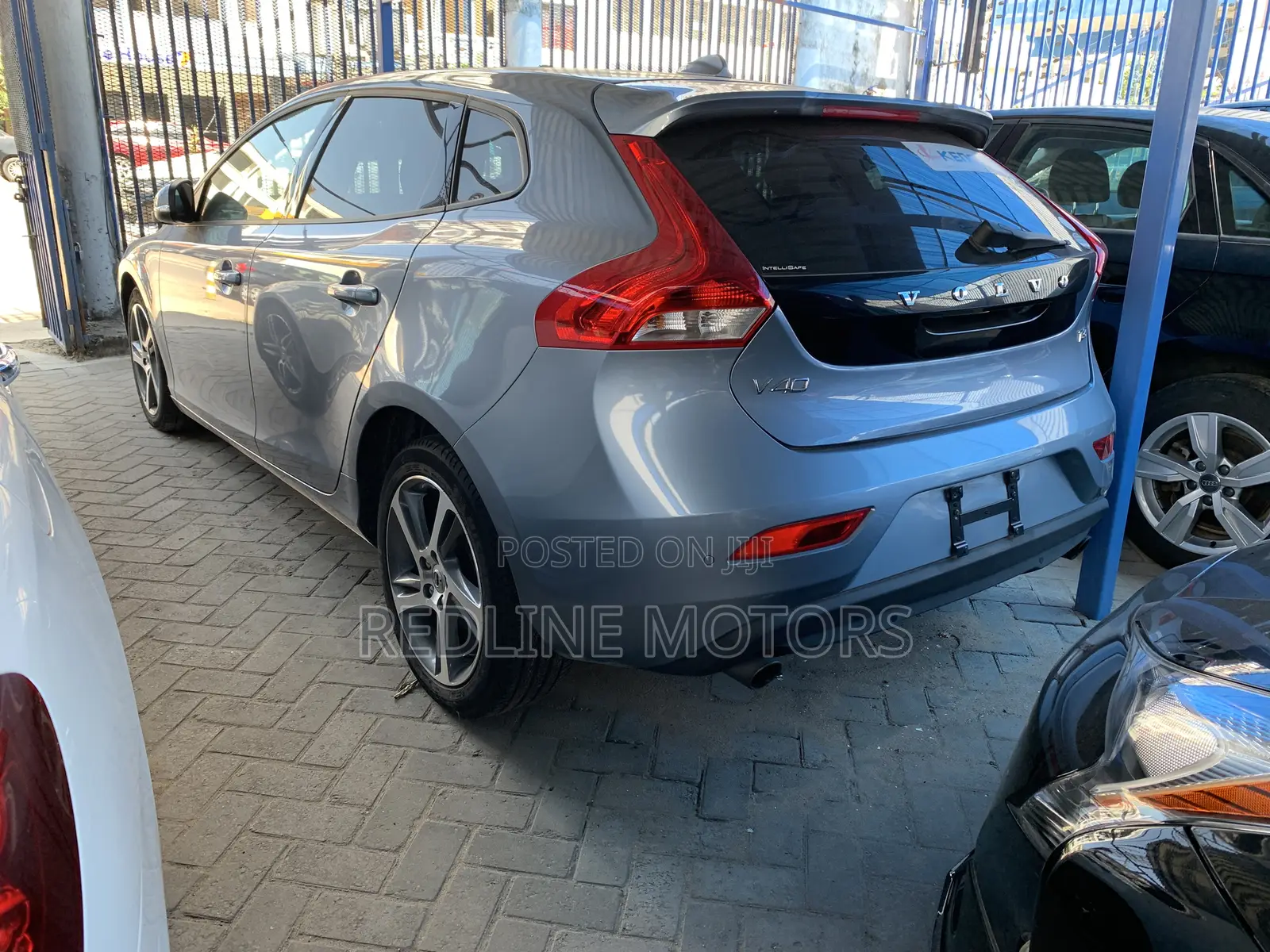 Volvo V40 2017 Blue