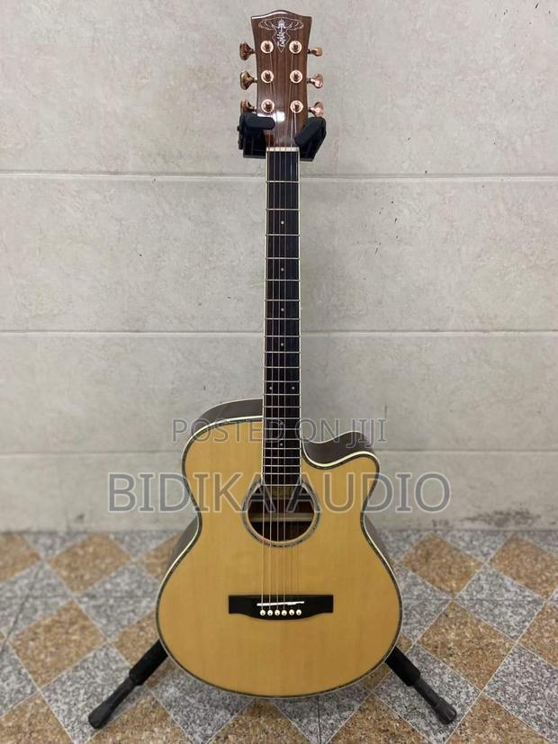 Size 41 Acoustic Guitar - main view