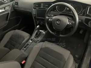 Volkswagen Golf Variant 2017 Blue