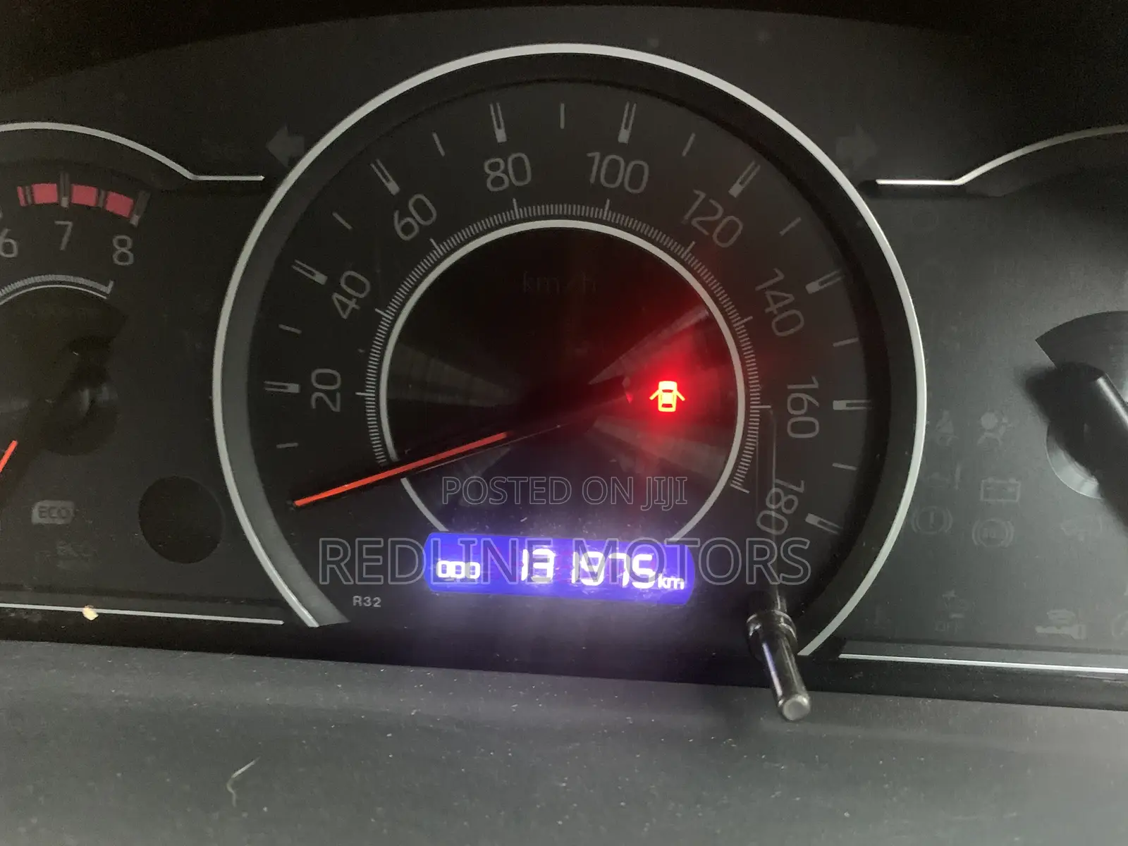 Toyota Voxy 2017 Pearl
