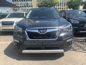 Subaru Forester 2.5i Limited AWD 2018 Gray