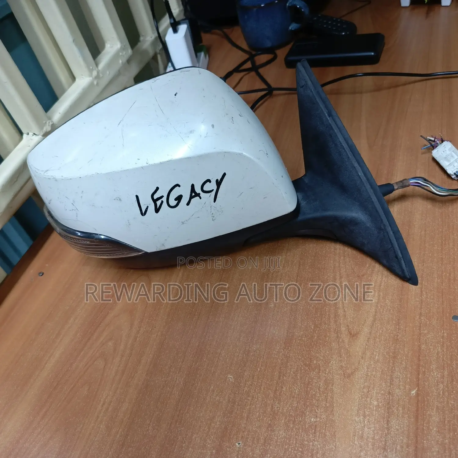 Subaru Legacy Br9 Side Mirror.Rhs Clean .