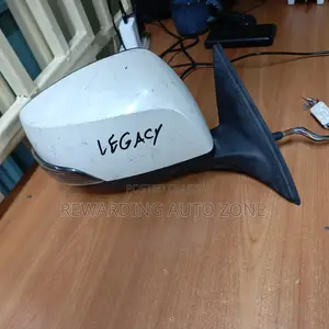 Subaru Legacy Br9 Side Mirror.Rhs Clean .