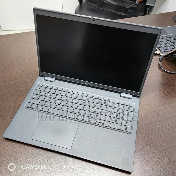 Laptop Dell Latitude 3520 8GB Intel Core I7 SSD 256GB