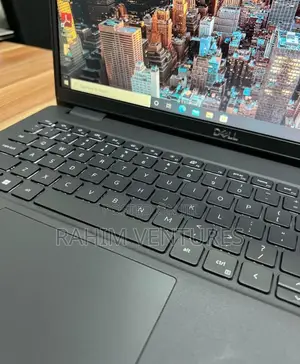 Laptop Dell Latitude 3520 8GB Intel Core I7 SSD 256GB